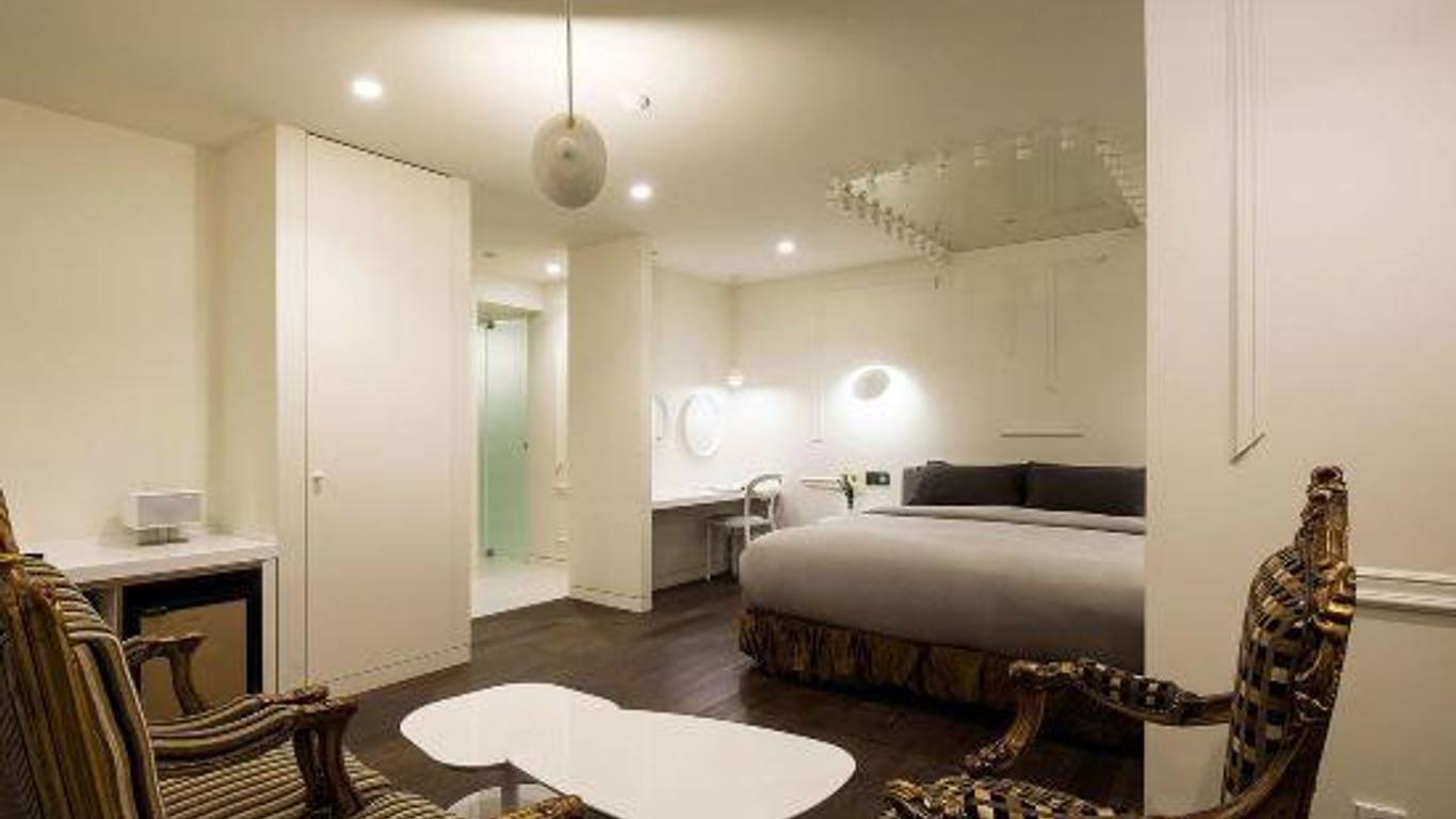 Seocho Nineth Hotel