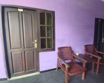 Penginapan Cahaya Rahman Syariah Banjarbaru - Banjarbaru - Patio