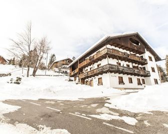 Dolomiti Sweet Lodge - Cortina d'Ampezzo - Building