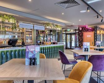 Premier Inn Durham City Centre - Walkergate - Durham - Bar