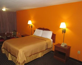 Red Carpet Inn - Augusta - Augusta - Bedroom