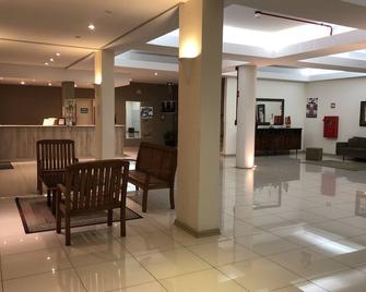 Hotel Santhiago - Poços de Caldas - Lobby