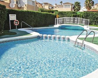 Cozy Apartment In Guardamar Del Segura - Guardamar del Segura - Piscina