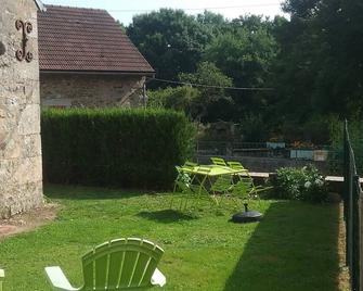 Les petites Fourches - Saint-Agnan - Patio