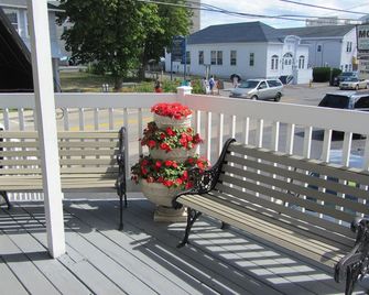 Green Dolphin Motel - Old Orchard Beach - Balkon