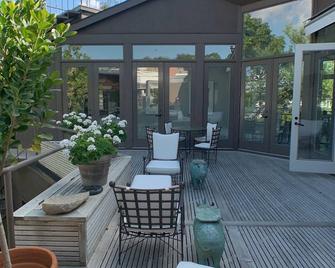 Modern townhome downtown Harbor Springs - Harbor Springs - Patio