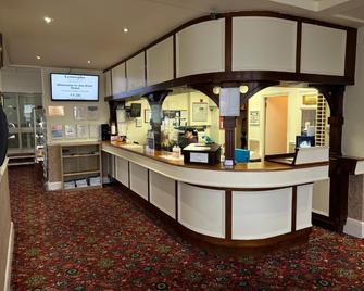 Eliot Hotel - Newquay - Front desk