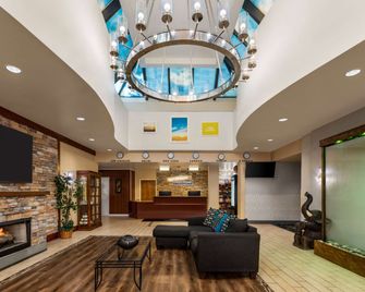 Days Hotel by Wyndham Allentown Airport / Lehigh Valley - אלנטאון - לובי