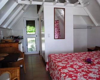 Paradise Cove Lodge - Arutanga - Bedroom