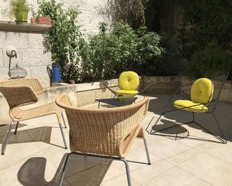 Couleurs De Camargue - Beauvoisin - Патіо