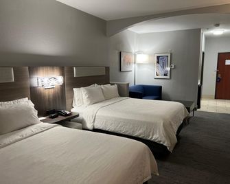 Holiday Inn Express & Suites Woodward Hwy 270 by IHG - Woodward - Habitación