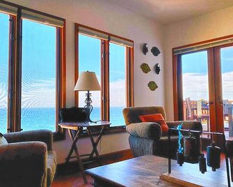 Sunrise Bliss Villa - Avalon