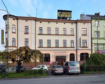 Hotel Central - Český Těšín - Building
