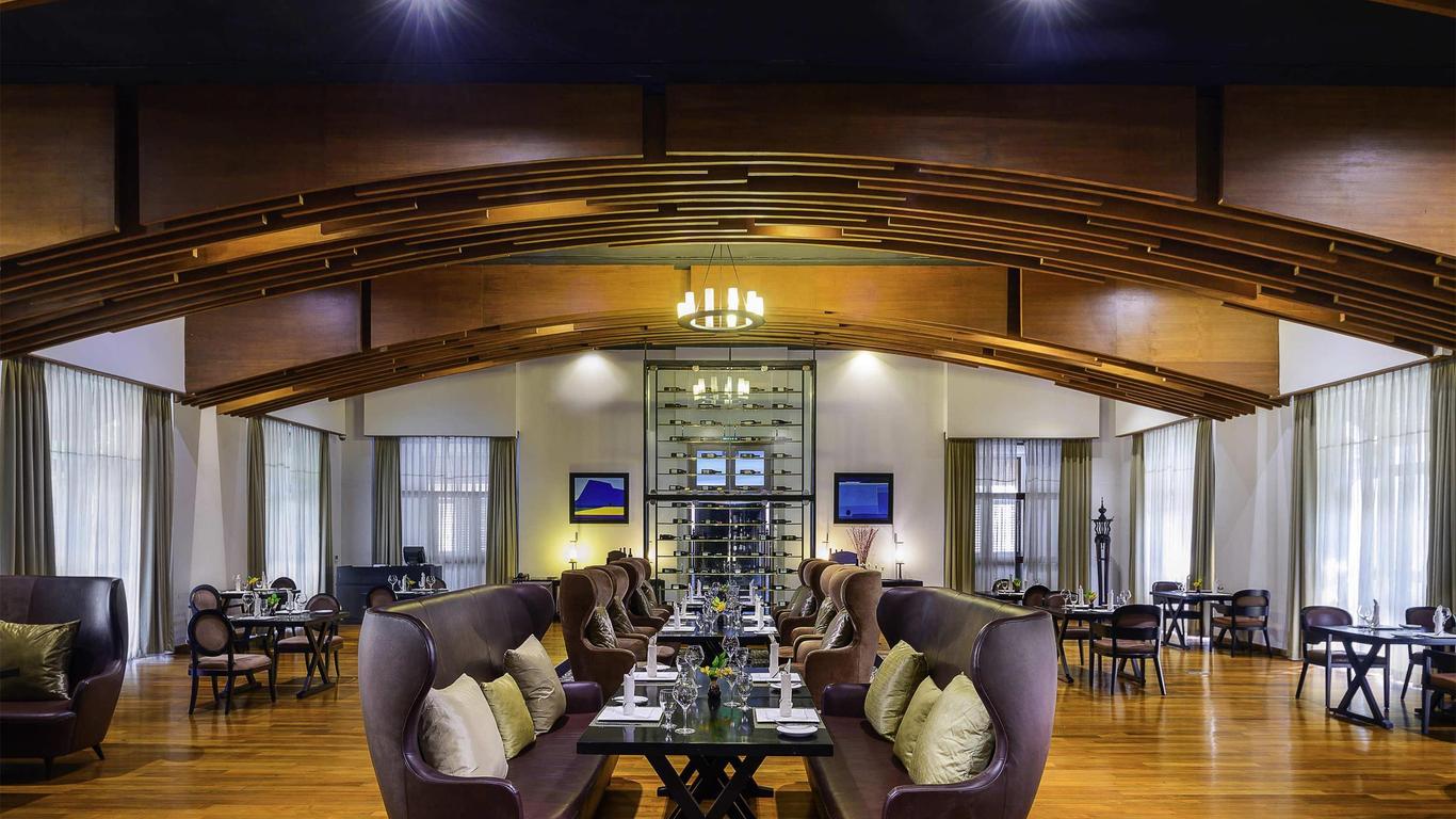 The Lake Garden Hotel Nay Pyi Taw - MGallery Collection