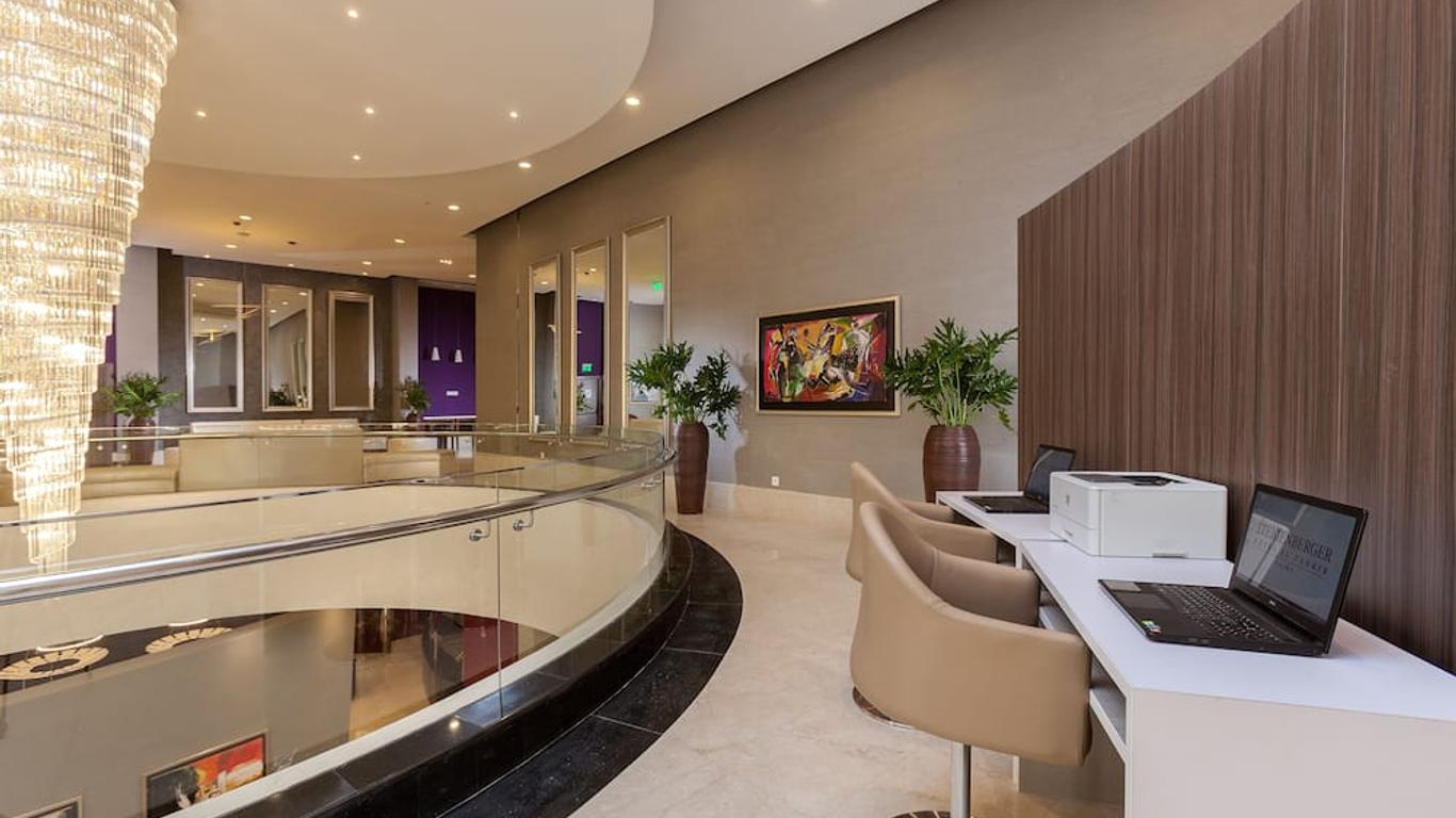 فندق شتاينبيرغير التحرير