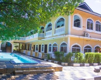 Manyatta Hotels & Apartments - Ukunda