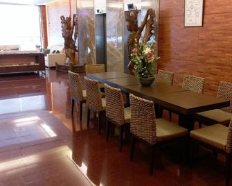 Premier Hotel - Tainan - Eetruimte