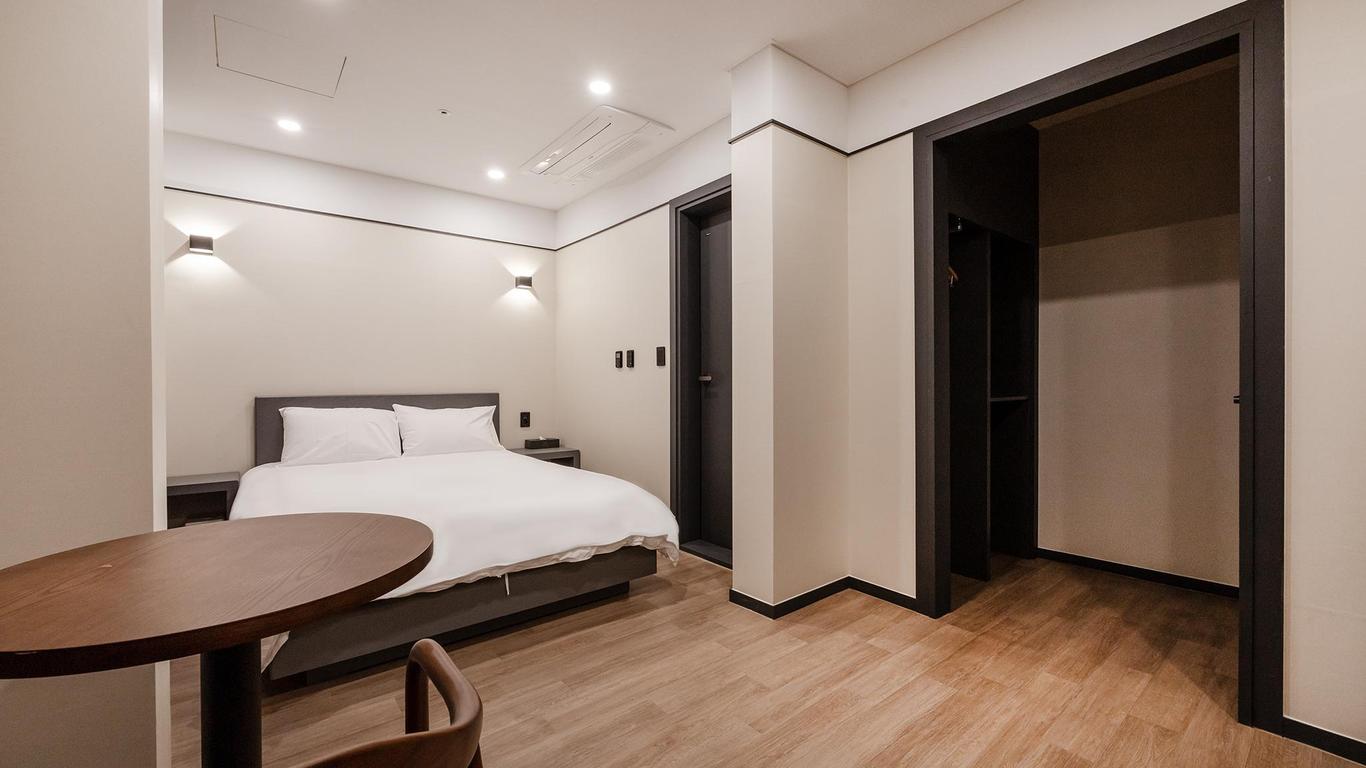 Hotel Arozo