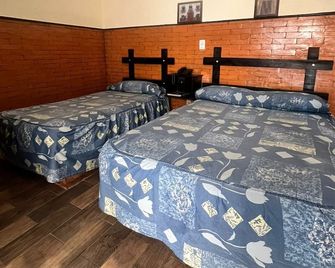 Hotel San Agustin - Puebla de Zaragoza - Habitación