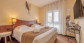 Logis Hotel Center - Brest - Schlafzimmer