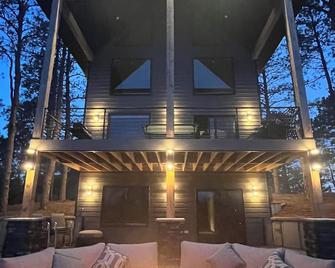 Beautiful Views & Private Hot Tub - Hermosa - Edificio