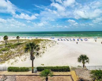 Sea Breeze Condominium 303 - Madeira Beach - Beach