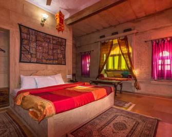 Hotel Oasis Haveli - Jaisalmer - Bedroom
