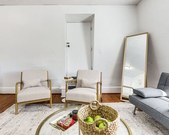 Explore Dtwn, Parks And Colleges Cozy Wo - Worcester - Phòng khách