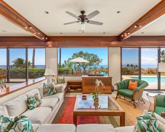 Luxury Villa at Mauna Kea w/Private Pool, Stunning Coastal Views & AC: Villa 21 - Waimea (Big Island) - Living room