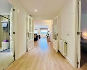 Vacation apartment near the beach with pool - Santa Ponsa - Korytarz