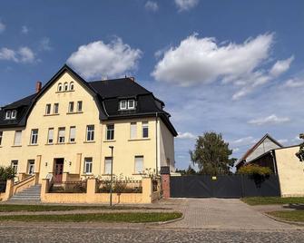 Dorfidyll in Elbnähe - Gommern - Gebäude