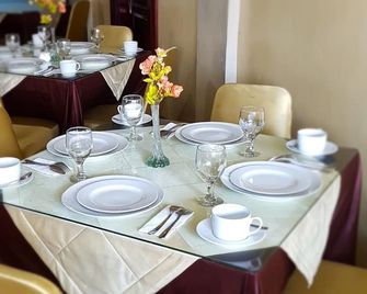 Hotel Hangtuah - Padang - Restaurante