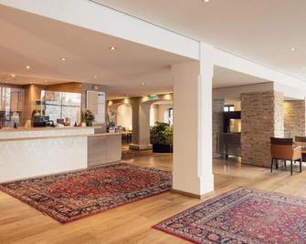 Hotel Bon Alpina - Innsbruck - Front desk