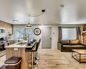 Charming 2br Close To Slc - Thành phố Salt Lake - Phòng bếp