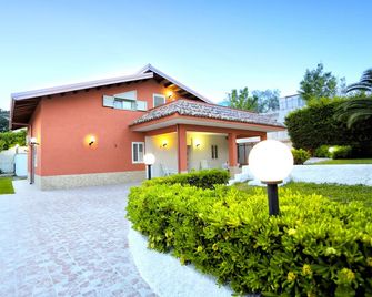 B&B Villa Matari - Fontane Bianche - Edificio