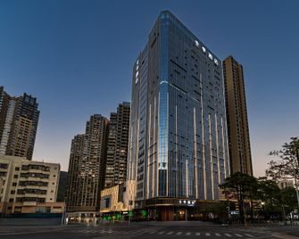 Ji Hotel Shenzhen Yantian Road Subway Station Hotel - Shenzhen - Building