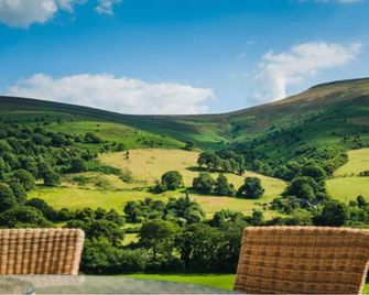 The Celyn - Abergavenny - Extérieur