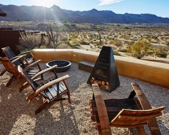 Jade Room at Sacred Sands - Joshua Tree - Balcony