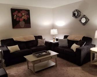 Lyle And Taylor Present- The Comfort Is Amazing!! - Bourbonnais
