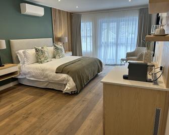 Mirabelle Guesthouse - פרנשהוק - חדר שינה