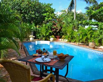 Wonders Boutique Hotel - Oranjestad - Pool