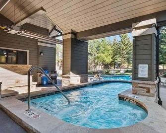 82 Ridgepoint Townhomes - Avon - Basen