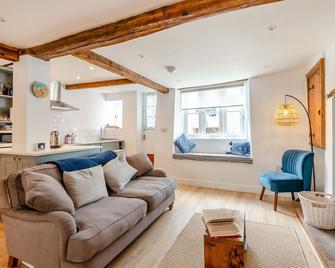 The Old Sweet Shop - Wells-next-the-Sea - Living room