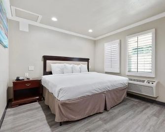 Le Blanc Inn & Suites - El Monte