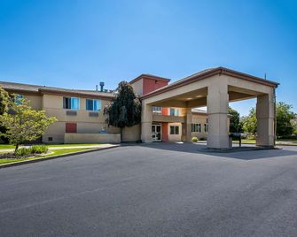 Americas Best Value Sandman Inn - La Grande - Edificio