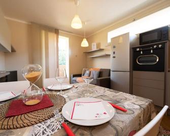 Appartamento Antiche Mura - Lonato del Garda - Comedor