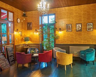 Villa in France with Private Garden BBQ - Salles - Lounge