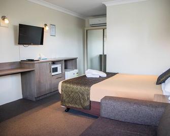 Lilac City Motor Inn Standard Queen Room 2 - Goulburn - Slaapkamer