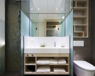 Ako Suites Hotel - Barcelona - Bathroom