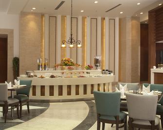 Savoy Suites Greater Noida - Greater Noida - Restaurant